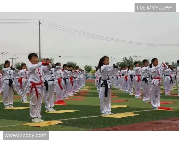 杭州足球队选拔赛特别报道：从青涩到成熟的成长之路